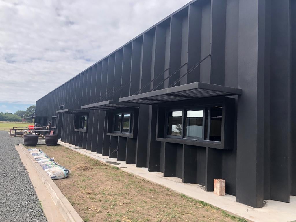 Edificio Tecro con sistema de paneles térmicos